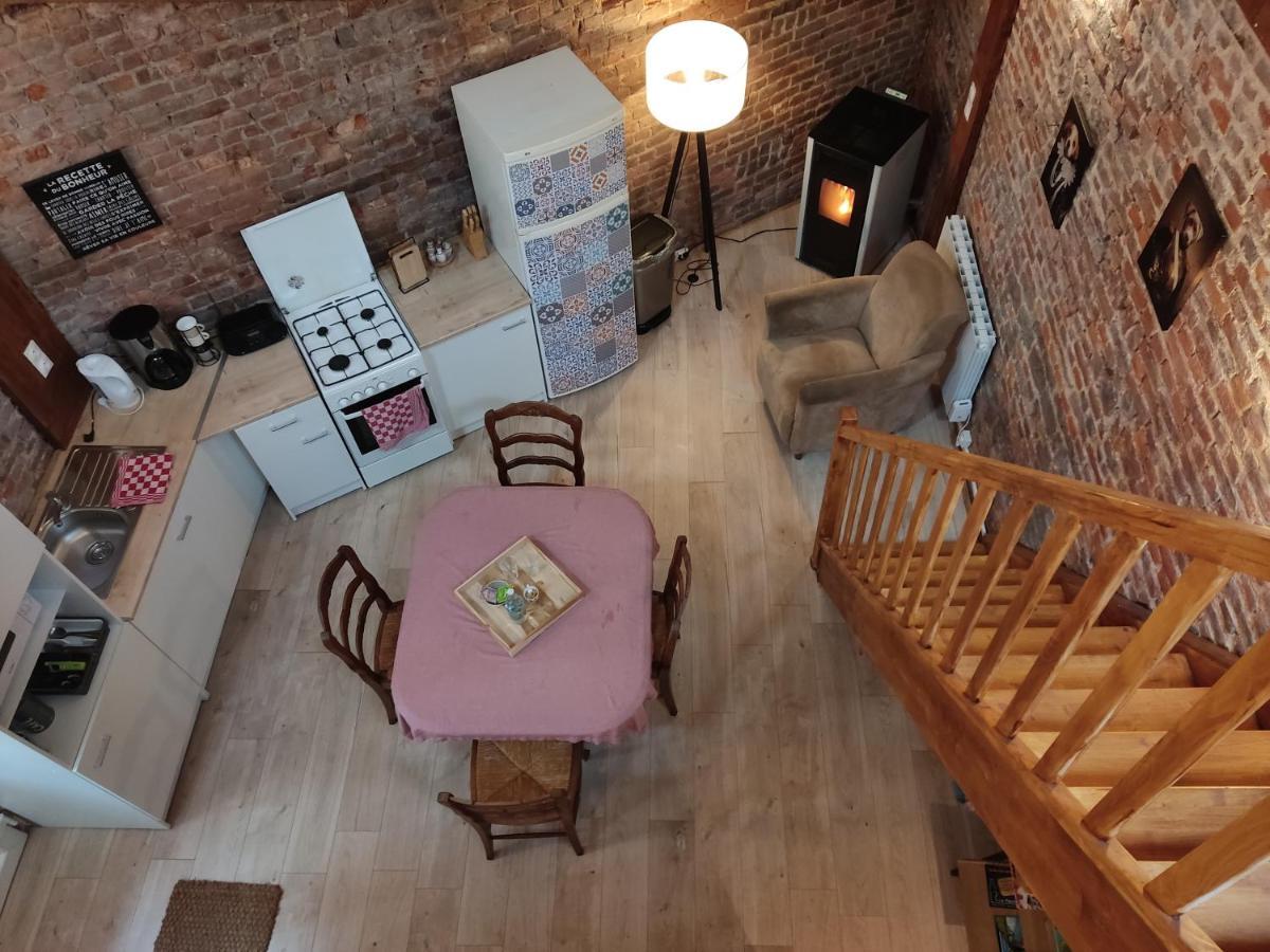 La Demeure Avesnoise Bed & Breakfast Wignehies Bagian luar foto