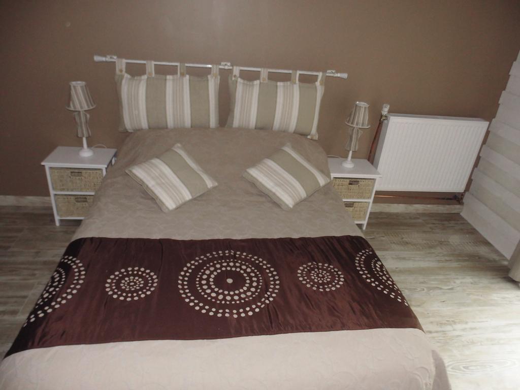 La Demeure Avesnoise Bed & Breakfast Wignehies Bagian luar foto