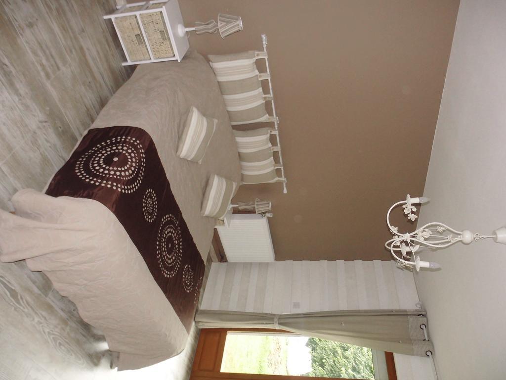 La Demeure Avesnoise Bed & Breakfast Wignehies Ruang foto