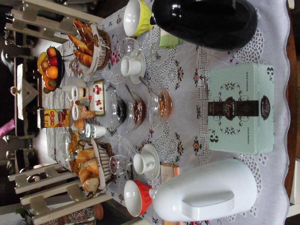 La Demeure Avesnoise Bed & Breakfast Wignehies Bagian luar foto