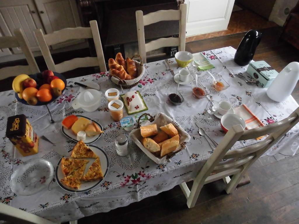 La Demeure Avesnoise Bed & Breakfast Wignehies Bagian luar foto